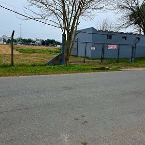 Alquiler Terreno De 3500 M2 Mas Local Sobre Ruta 101 Pando