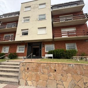 Alquiler Apartamento 4 Dormitorios Puerto Del Buceo