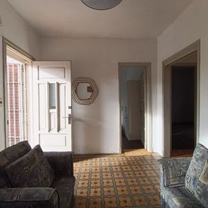 Casa En Alquiler C/ Cochera En Aires Puros