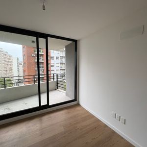 Parque Batlle Apartamento 1 Dormitorio Al Frente  !!!a Estrenar!!!