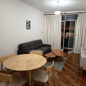 Centro Apartamento 2 Dormitorios Al Frente Con Renta