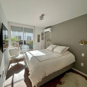 Alquiler Apartamento 1 Dormitorio Amueblado | Garaje Y Patio Con Barbacoa