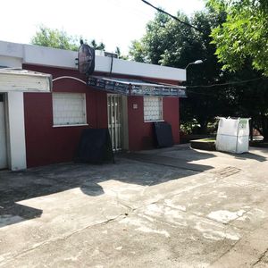 Terreno 456 Mts En Esquina, Con Local Comercial
