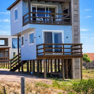 Casa + Terreno 450 M2 + Potencial 3 Unidades + Posibilidad De Renta/disfrute. 