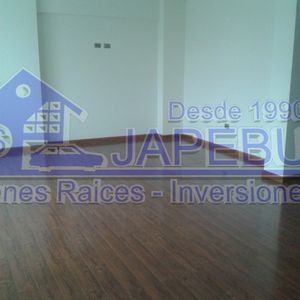 Acogedor Y Amplio Departamento