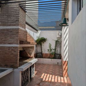 Oportunidad: Casa Reciclada, Impecable. Ideal Consultorios Médicos, CLínicas O Vivienda.