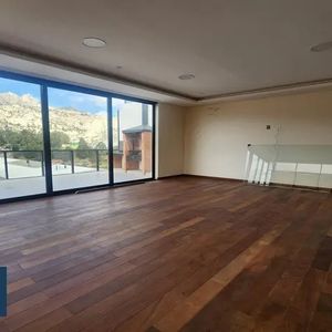 Departamento Duplex En Venta A Estrenar Con Terraza Privada En Obrajes