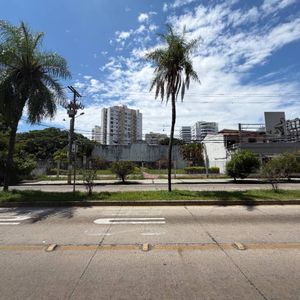 Terreno Comercial, Centro Sobre Avenida