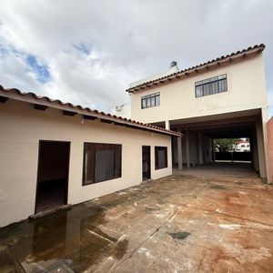 Casa Comercial Sobre 4to Anillo Av. Alemana