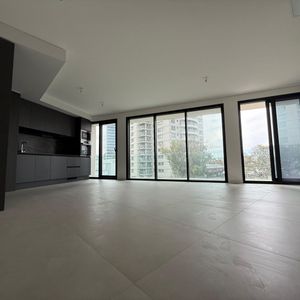 Alquiler Apartamento 3 Dormitorios En Puerto Del Buceo - Cosmos #209