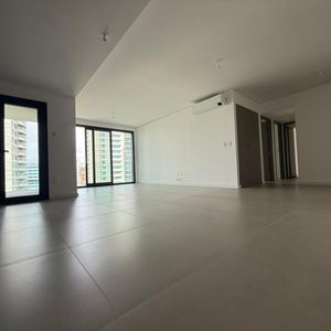Venta Apartamento 3 Dormitorios Y 2 Baños Con Terraza En Cosmos #507