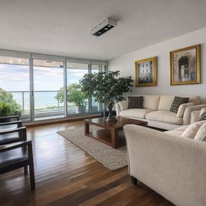 Venta Apartamento 4 Dormitorios 3 Baños Y 2 Garajes Frente A Rambla De Malvín #102