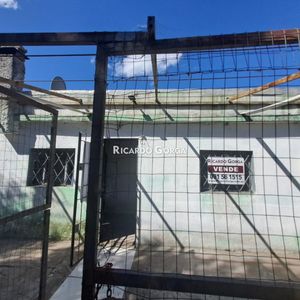 Venta Casa Ph Toda Una Planta De 2 Dormitorios Con Jardín Y Patio En Peñarol