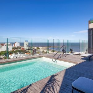 Apartamento A Estrenar, De 2 Dormitorios, 2 Baños, En Venta Sobre Rbla. De Malvín. Con Excelentes Am