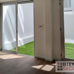 Cómodo Monoambiente, Planta Baja Con Patio En Venta En La Blanqueada