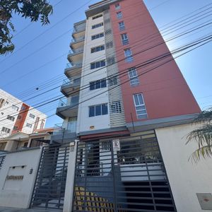 Garzonier Amoblado En Alquiler - Sarcobamba