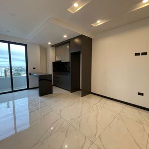 Anticrético De 1 Dormitorio En Stone 3 – Zona Busch / Equipetrol