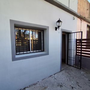 Alquiler Apto Con Entrada Independiente, 2 Dorm. La Teja