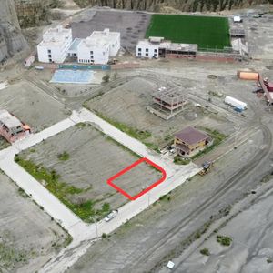 Terreno 296,56 M² – Urb. Terrazas De Achumani