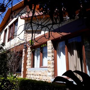 Hermosa Y Amplia Casa