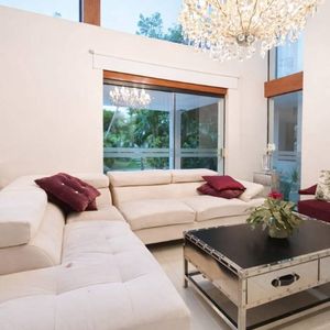 Casa Amoblada De Lujo, Jardines Del Urubo 1