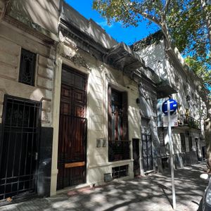 Casa En Venta En Barrio Centro, Padrón único
