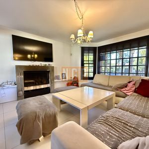 Alquiler Temporario De Casa 3 Dormitorios Y Dependencia En Playa Mansa, Punta Del Este
