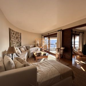 Vende Apto En Peninsula De 3 Dormitorios Con Vista Al Puerto, Punta Del Este