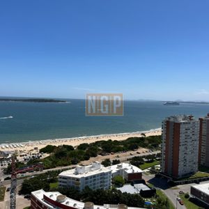 Departamento Playa Mansa Con Servicios