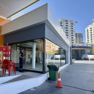 Alquiler De Local Comercial En Avenida Roosevelt Y Zelmar Michelini
