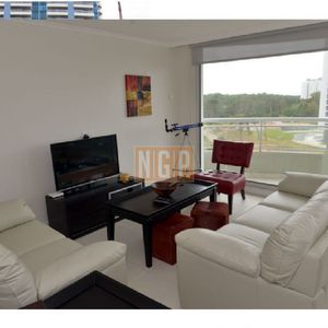 Roosevelt, Punta Del Este Piso Alto Con Vista Al Mar! , Cómodo Y Muy Luminoso . Modenos Muebles!