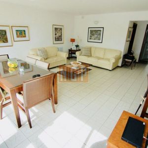 Apartamento En Brava, 3 Dormitorios