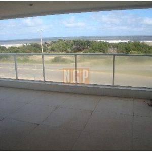 Apartamento En Brava, 4 Dormitorios