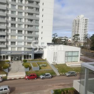 Venta Apartamento 2 Dormitorios, Roosevelt, Punta Del Este