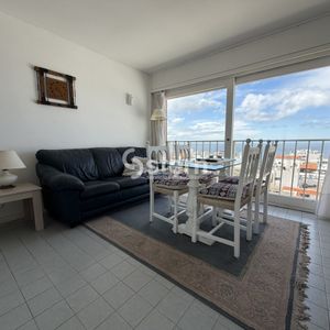 Apartamento De 2 Dormitorios En Peninsula, A 1 Cuadra Del Puerto