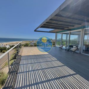 Casa En Alquiler A Metros Del Mar Con Excelente Vista