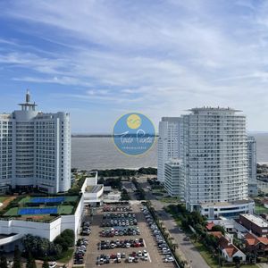 Apartamento De Lujo, 3 Dormitorios En Suite + Dependencia, 2 Garage, Venta, Punta Del Este