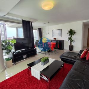 En Alquiler Apartamento De 2 Dormitorios 2 Baños En Parada 1 De Playa Brava