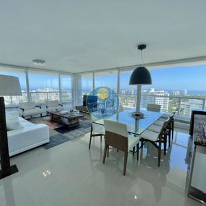 Venta De Apartamento De 3 Suites Y Dependencia De Servicio Con Parrillero Propio