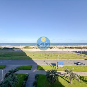 Luminoso Y Cómodo Apartamento En Primera Linea Playa Brava
