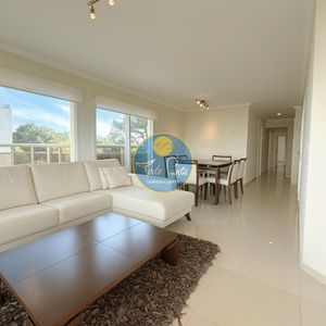 Apartamento En Venta De 3 Dormitorios En Playa Brava Punta Del Este