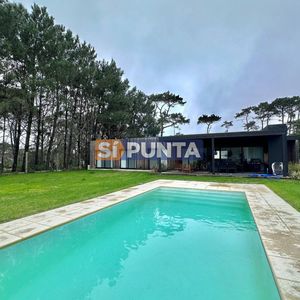 Casa En Alquiler Anual 3 Dormitorios Con Piscina En San Rafael