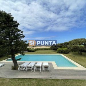 Casa En Laguna Blanca En Venta