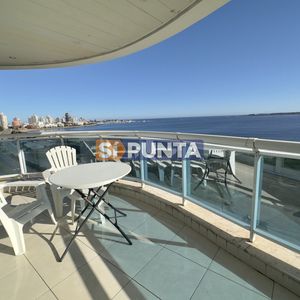 Apartamento En Punta Del Este 3 Dormitorios Con Servicio