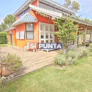 Casa En Alquiler Temporada La Barra, 3 Dormitorios