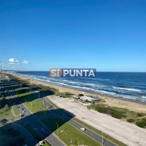 Apartamento En Alquiler Temporal, De 3 Dormitorios En Playa Brava!