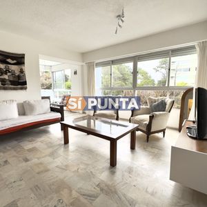 Apartamento De 3 Dormitorios En Venta Punta Del Este