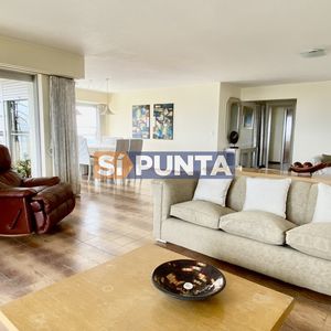 Hermos Penthouse 3 Dormitorio + Servicio En Parada 17 De Roosevelt - Punta Del Este