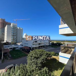 Espectacular Departamento En Parada 6 De Playa Brava Reff: 8264