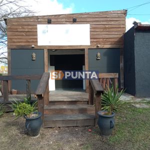 Casa En Venta, Apta Para Local, Maldonado